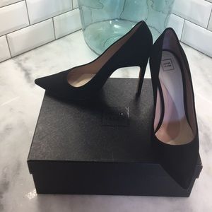 Herve Leger Loma Classic Pump - Black suede